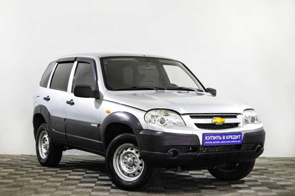 Внедорожник Chevrolet Niva 2010 года, 559000 рублей, Сургут