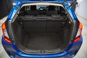 Хетчбэк Honda Fit 2017 года, 1067000 рублей, Красноярск
