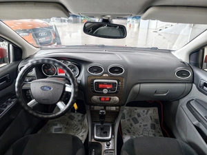 Хетчбэк Ford Focus 2008 года, 677000 рублей, Солонцы