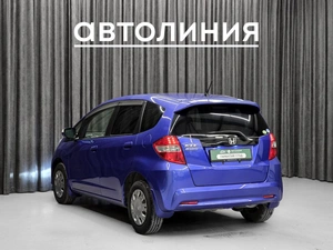 Хетчбэк Honda Fit 2011 года, 730000 рублей, Красноярск