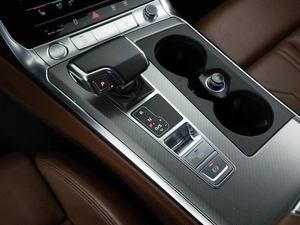 Седан Audi A6 2019 года, 3899077 рублей, Москва