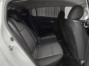 Хетчбэк Kia Rio X-Line 2018 года, 1290000 рублей, Красноярск