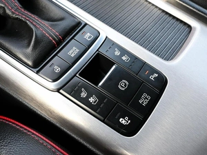 Седан Kia Optima 2019 года, 2350000 рублей, Волгоград