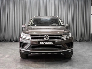 Внедорожник Volkswagen Touareg 2015 года, 2649000 рублей, Тюмень
