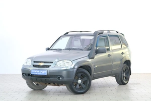 Внедорожник Chevrolet Niva 2016 года, 619000 рублей, Омск