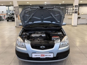 Хэтчбек 4 дв. Kia Rio 2008 года, 520000 рублей, Орёл