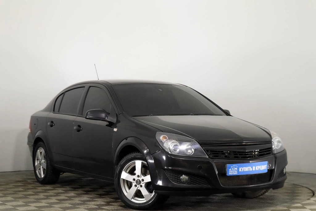 Седан Opel Astra 2010 года, 529000 рублей, Пермь
