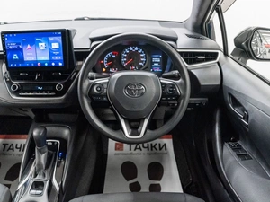 Хетчбэк Toyota Corolla 2019 года, 1730000 рублей, Красноярск