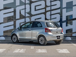 Хетчбэк Toyota Yaris 2007 года, 650000 рублей, Краснодар