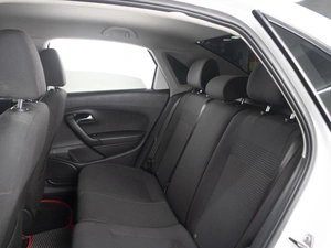 Седан Volkswagen Polo 2017 года, 1050000 рублей, Омск