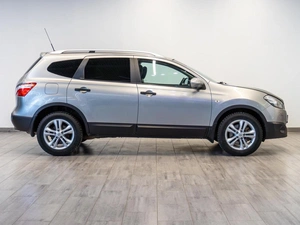 Внедорожник Nissan Qashqai+2 2011 года, 1229000 рублей, Саратов