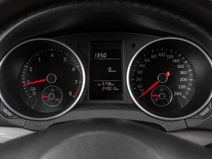 Хетчбэк Volkswagen Golf 2012 года, 870000 рублей, Тюмень