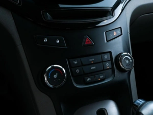 Минивэн Chevrolet Orlando 2012 года, 1299000 рублей, Волгоград