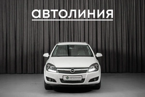 Универсал Opel Astra 2014 года, 695000 рублей, Красноярск