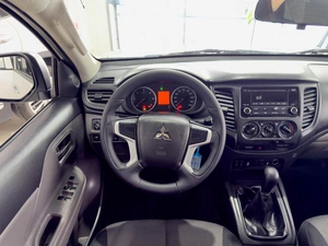 Пикап Mitsubishi L200 2017 года, 1920000 рублей, Кострома