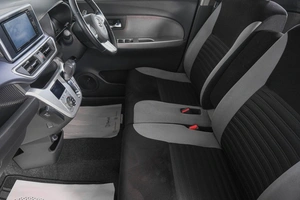 Хетчбэк Daihatsu Cast 2017 года, 989000 рублей, Кемерово