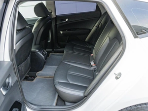 Седан Kia Optima 2018 года, 1970000 рублей, Санкт-Петербург