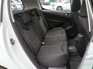 Хетчбэк Peugeot 308 2012 года, 698000 рублей, Краснодар