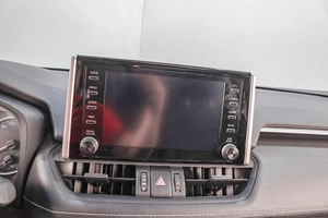 Внедорожник Toyota RAV4 2019 года, 3449000 рублей, Челябинск