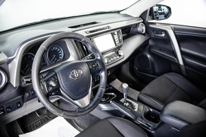 Внедорожник Toyota RAV4 2017 года, 2159000 рублей, Пермь
