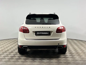 Внедорожник Porsche Cayenne 2010 года, 2389900 рублей, Казань