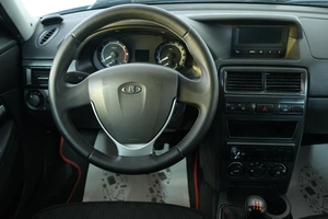 Седан ВАЗ (LADA) Priora 2015 года, 519000 рублей, Омск