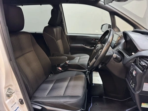 Минивэн Toyota Noah 2020 года, 2297000 рублей, Красноярск