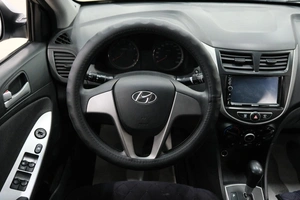 Седан Hyundai Solaris 2013 года, 769000 рублей, Омск