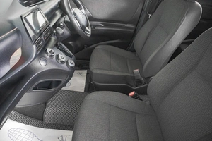 Минивэн Toyota Sienta 2021 года, 1349000 рублей, Кемерово