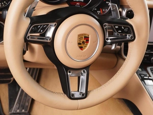 Лифтбек Porsche Panamera 4 2010 года, 2905000 рублей, Красный Пахарь