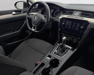 Седан Volkswagen Passat 2017 года, 2174000 рублей, Орёл