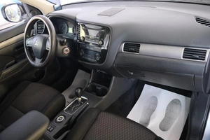 Внедорожник Mitsubishi Outlander 2012 года, 1449000 рублей, Омск