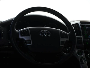 Внедорожник Toyota Land Cruiser 2015 года, 3100444 рублей, Москва