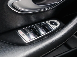 Седан Mercedes-benz E-класс 2019 года, 2750000 рублей, Большой Сочи