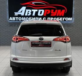 Внедорожник Toyota RAV4 2018 года, 2380000 рублей, Красноярск