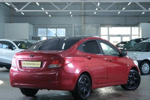 Седан Hyundai Solaris 2012 года, 789000 рублей, Омск