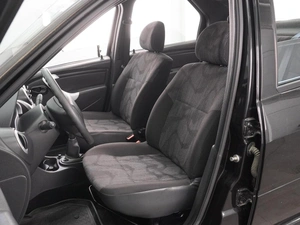 Седан Renault Logan 2014 года, 829000 рублей, Воронеж