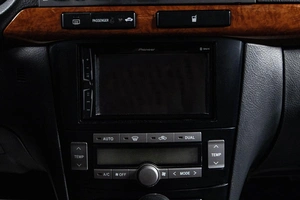 Седан Toyota Avensis 2006 года, 819000 рублей, Сургут