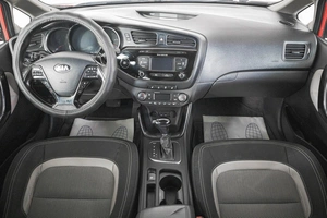 Хетчбэк Kia Ceed 2015 года, 1229000 рублей, Кемерово