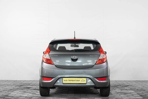 Хетчбэк Hyundai Solaris 2011 года, 879000 рублей, Кемерово