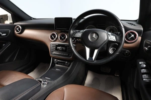 Хетчбэк Mercedes-benz A-класс 2013 года, 1669000 рублей, Новосибирск