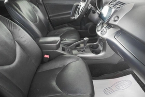 Внедорожник Toyota RAV4 2010 года, 1359000 рублей, Кемерово