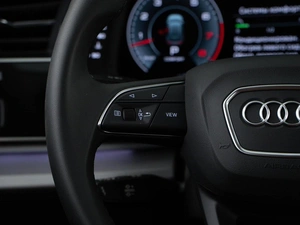 Внедорожник Audi Q8 2023 года, 10176046 рублей, Москва