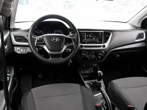 Седан Hyundai Solaris 2018 года, 870000 рублей, Волгоград