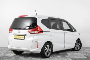 Минивэн Honda Freed 2021 года, 2049000 рублей, Кемерово