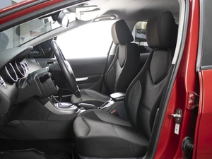 Хетчбэк Peugeot 308 2010 года, 460000 рублей, Омск