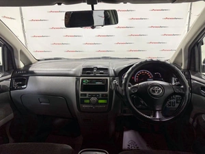 Минивэн Toyota Ipsum 2001 года, 749000 рублей, Красноярск