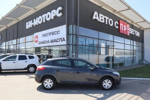 Хэтчбек Renault Megane 2012 года, 900000 рублей, Мирное