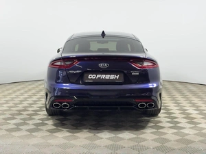 Лифтбек Kia Stinger 2018 года, 2612900 рублей, Казань