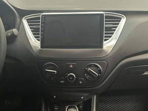 Седан Hyundai Solaris 2017 года, 1345000 рублей, Красноярск